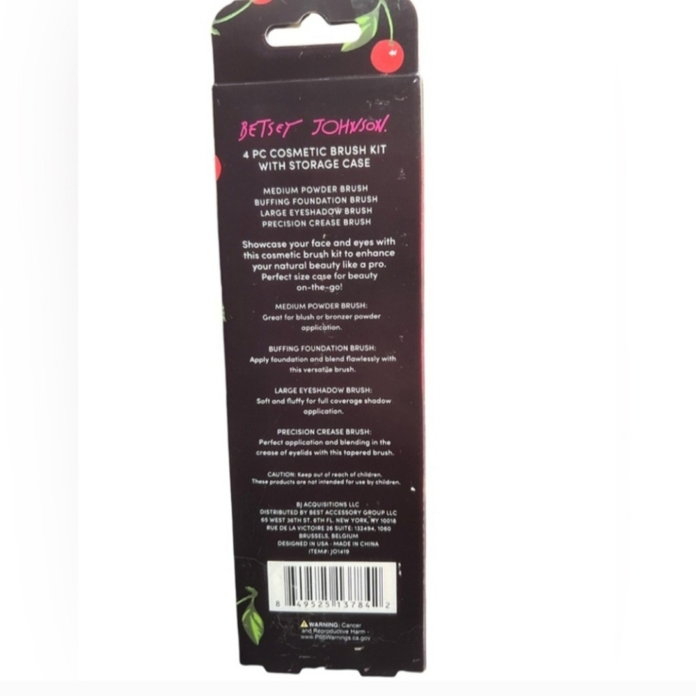 Betsey Johnson Cherry Cosmetic Brush Kit - Picture 4 of 8